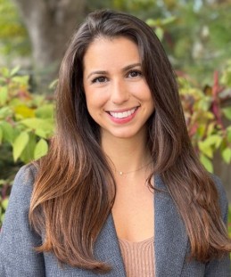 Headshot of Jamie Zouras