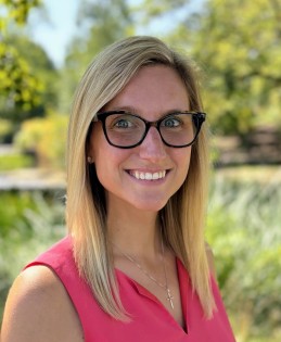 Headshot - Shelby Powell